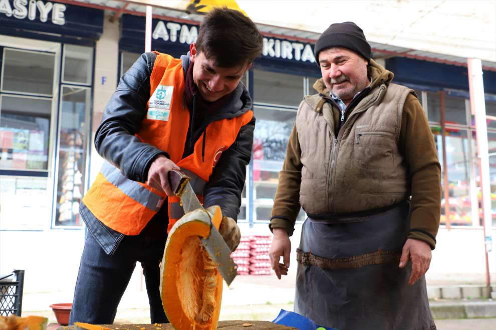 Akademi Lise öğrencilerden empati örneği