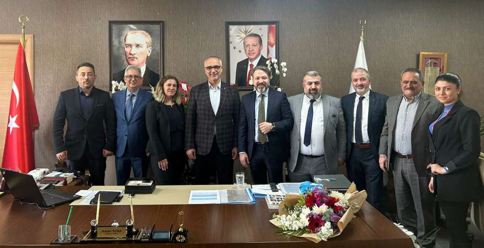 DDC Makina Yönetim Kurulu Başkanı Muhammet Öztürk ve yönetimi, Kocaeli Büyükşehir Belediye Başkanvekili Hasan Soba'yla bir araya geldi.