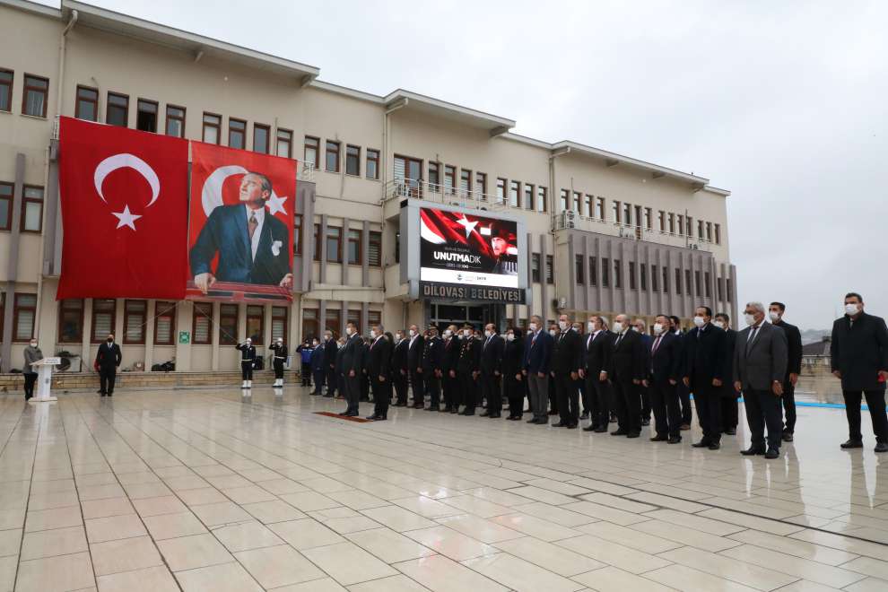 Gazi Mustafa Kemal Atatürk'ün ebediyete intikal edişinin 82.yılında Dilovası’nda törenlerle anıldı.