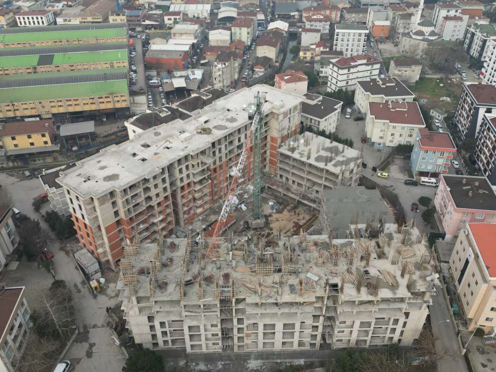 Kamuran Akbay, İstanbulda inşası hızla devam eden üç değişik projesini tanıttı.