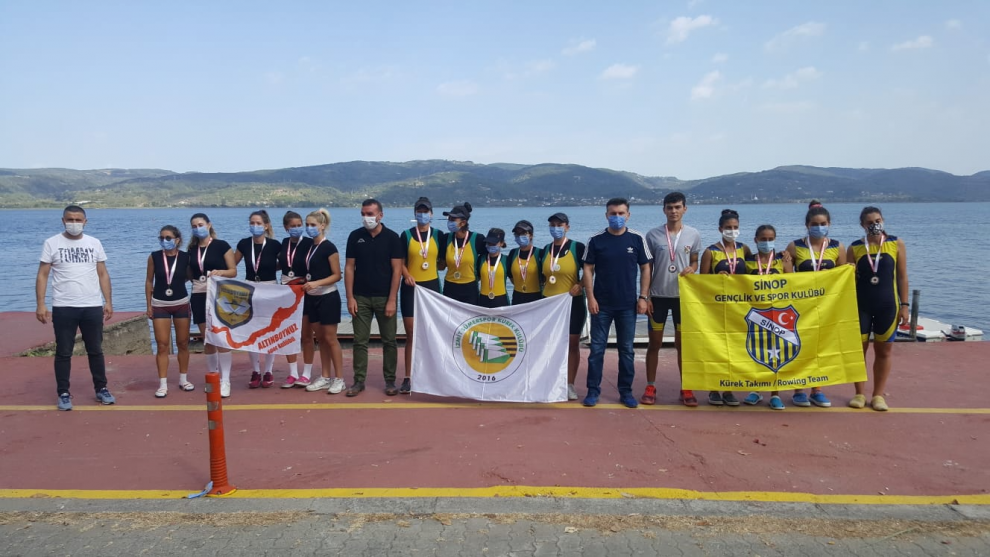 Türkiye Deniz Küreği Şampiyonasında İzmit Sümerspor Farkı