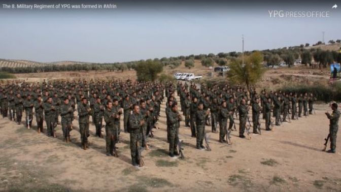 Afrindeki terör kampı yeni mezunlarını verdi