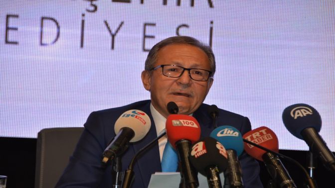 Ahmet Edip Uğur, AK Partiden de istifa etti