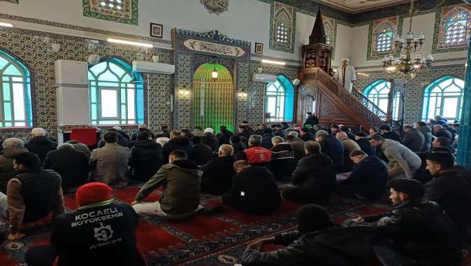 Akça Camii ibadete yeniden açıldı