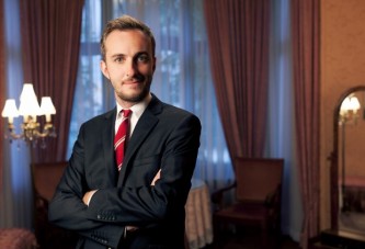 Alman mizahçı Böhmermann’ın amacı hakaret değilmiş