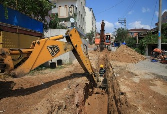 Altyapı çalışmaları sürüyor