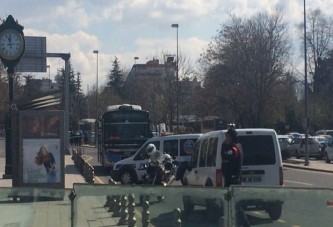 Ankara'da bombalı otobüs paniği