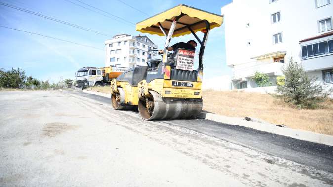 Asfalt yama ekiplerinden hummalı çalışma