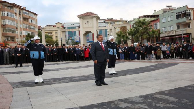 ATATÜRK DARICA’DA TÖRENLERLE ANILDI