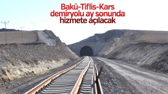 Bakü-Tiflis-Kars demiryolu ay sonunda hizmete açılacak