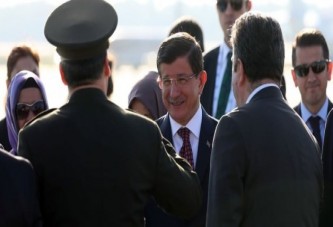 Başbakan Davutoğlu, Antalya'ya geldi