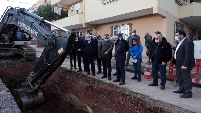 Başkan Büyükakın, ‘’Derince’nin altını üstüne getiriyoruz’’