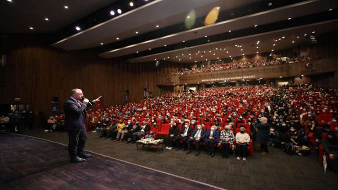 Başkan Büyükakın: İnsanlığa katkı sağlayacak bir nesil yetiştirme gayretindeyiz