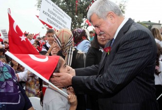 Başkan, ‘’Çocuklarımızı sevgi ve aşkla yetiştireceğiz’’