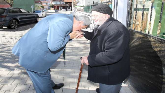 Başkan Karaosmanoğlu, Babalar Gününü kutladı