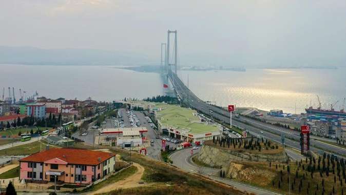 Büyükşehir’den Dilovası’na köprü manzaralı seyir terası