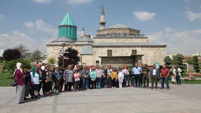 Canlar Mevlana ve Hacı Bektaş-ı ziyaret ediyor