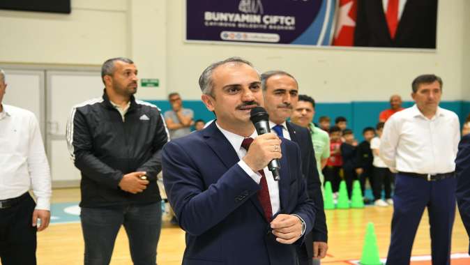 Çayırova’da çocuk oyunları şenliği