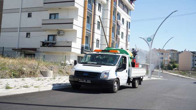 Çayırova’da vektörle mücadele devam ediyor