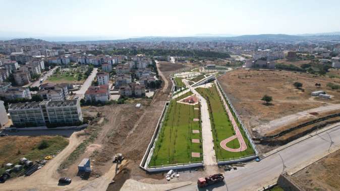 Çayırova Millet Bahçesi’nin çevre yolları asfaltlanıyor