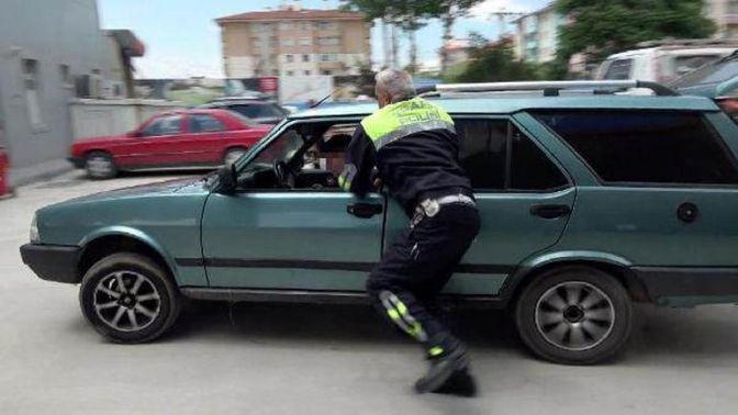 Çocuk sürücü polise zor anlar yaşattı