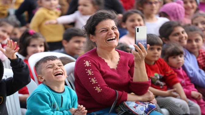 Çocuklar yeniden gülmeye başladı