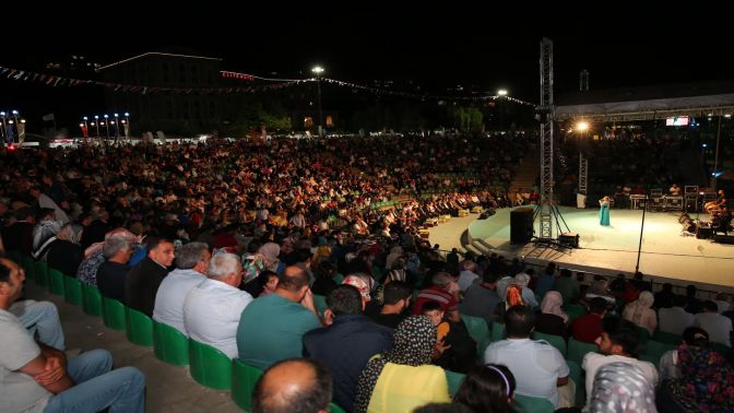 DARICA’DA AĞRILILAR ŞÖLENİ