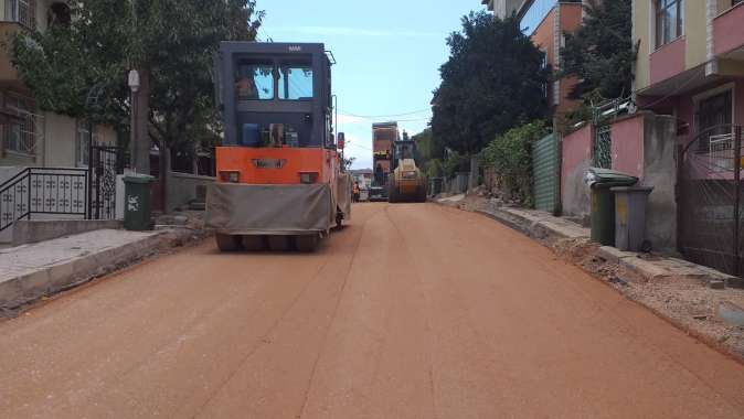 Darıca’da asfalt ve parke çalışmaları