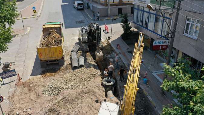 Dilovası İstiklal Caddesi’nde hummalı altyapı çalışması