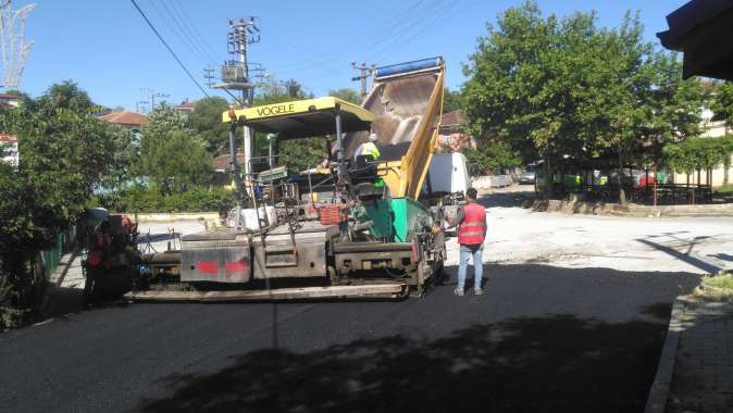 Dilovası Tepecik Köyünde asfalt serimi yapıldı