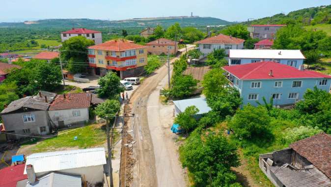 Dilovası Tepecik Köyünde üstyapı çalışması