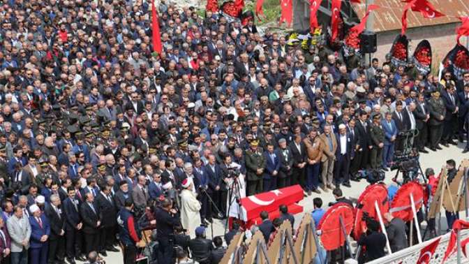 Düşen helikopterde şehit olan hakim için gözyaşları sel oldu