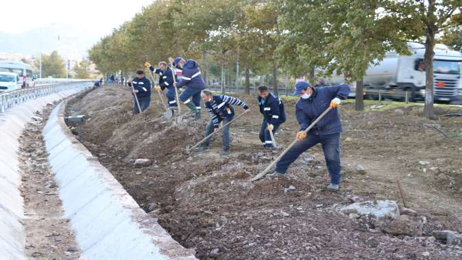 Emniyet Müdürlüğü binasında çevre düzenlemesi