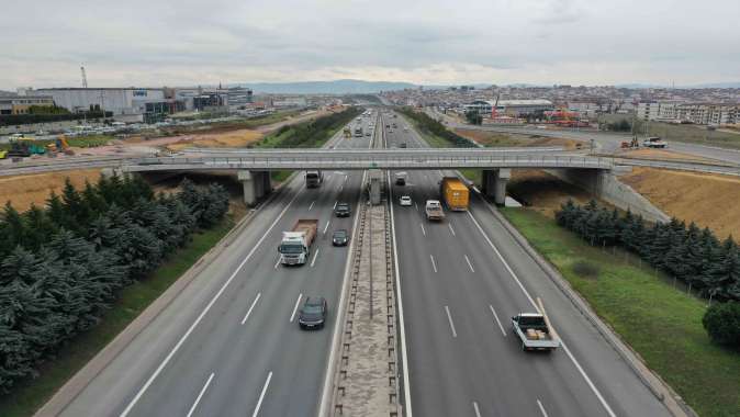 Gebze’de köprü bağlantısı 12 günde tamamlandı