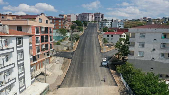 Gebze Fikri Altıokka Caddesi’nde üstyapı çalışması