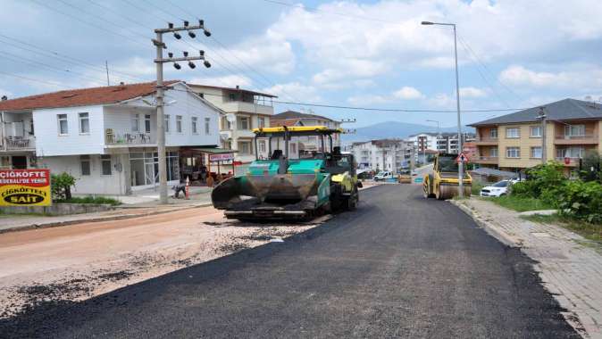 Gölcük Anafartalar Caddesi asfaltlandı