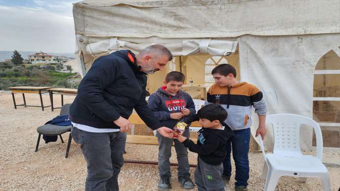 GÖLCÜK BELEDİYESİ HATAYDA İÇME SUYU DAĞITIMINI SÜRDÜRÜYOR