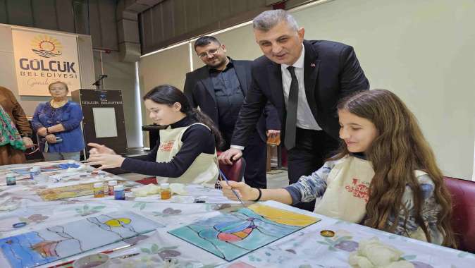 GÖLCÜKLÜ ÖĞRENCİLER KARNE TATİLİNİ SANATLA DOLDURDU