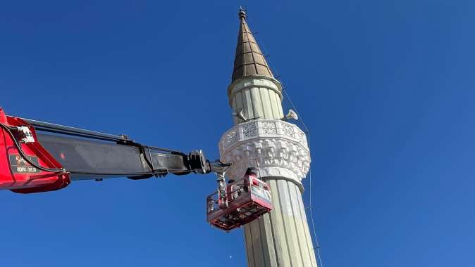 Hacıhızır Bağlar Yolu Camii’nin dış cephesi yenilendi