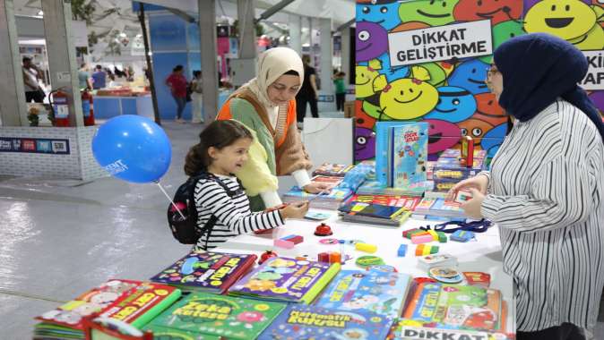 Hava güzel Kitap Fuarı harika