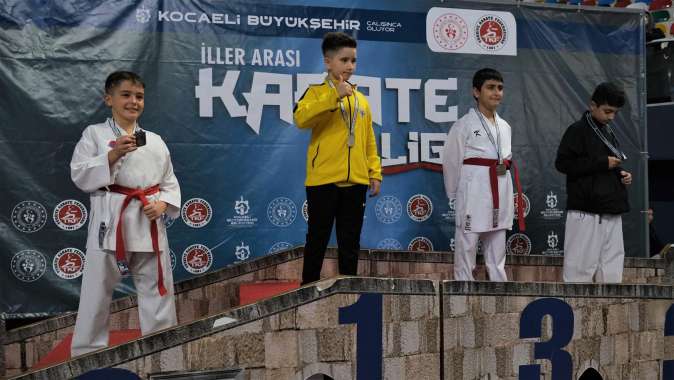 İller arası Karate Ligi Kocaeli’de nefes kesti