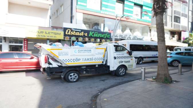 İşlek cadde ve dar sokaklarda Çöp Taksi hizmet veriyor