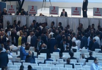 İşte AK Parti'nin 50 kişilik MKYK listesi