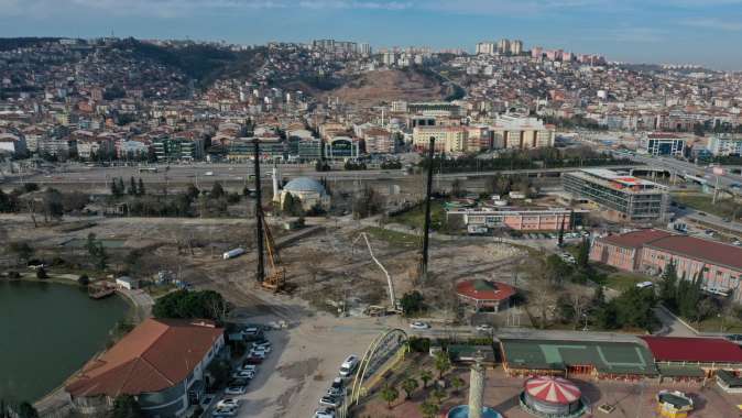 İzmit Millet Bahçesinde çalışma devam ediyor