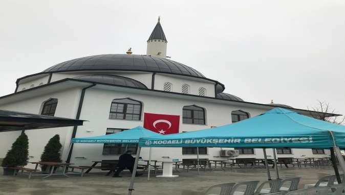 Karamürsel Çamçukur Camii’ne Büyükşehir eli