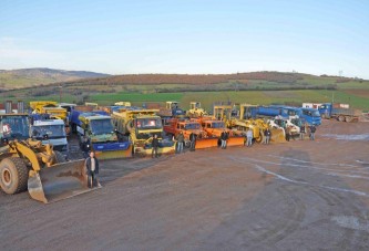 Karın fedaileri gece gündüz görev yapıyor