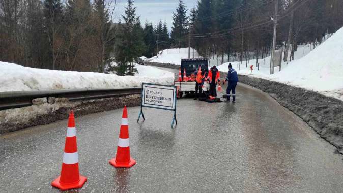 Kartepe zirve yolunda bakım onarım yapıldı