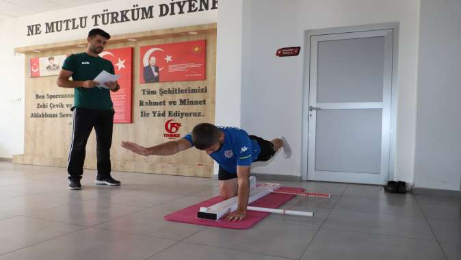 Kullar 1975 Spor futbolcuları SPORTAM ile performans testinden geçti