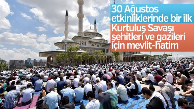 Külliyede Kurtuluş Savaşı şehitleri ve gaziler için mevlit