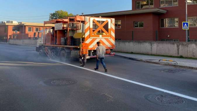 Kuruçeşme’de asfaltlamanın ardından yol çizgileri çekildi